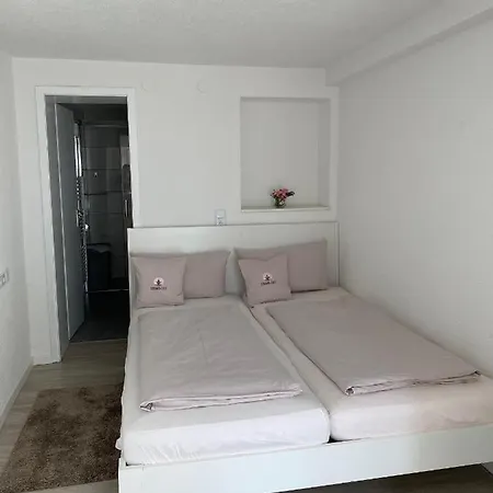 Strand-cafe Mit Gaestehaus Charlotte 3*